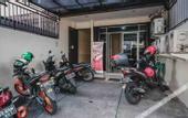 Туры в отель RedDoorz @ Jalan Biak Roxy Jakarta