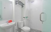 Туры в отель RedDoorz Premium @ Hotel Hebat