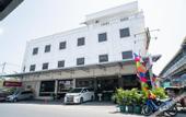 Туры в отель RedDoorz Plus at Hotel Surya Solo