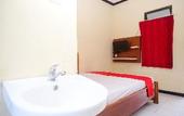 Туры в отель RedDoorz Near Candi Sukuh Karanganyar
