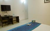 Туры в отель DLF City Club 3