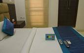 Туры в отель DLF City Club 3