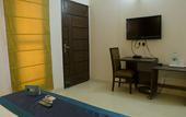 Туры в отель DLF City Club 3