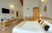Туры в отель Neelesh Inn - Luxury Lake View Hotel With Swimming Pool On Bhimtal Lake