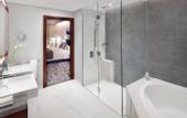 Туры в отель Movenpick Hotel & Apartments Bur Dubai