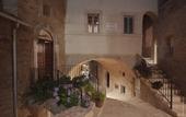 Туры в отель Castello di Postignano Relais