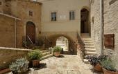 Туры в отель Castello di Postignano Relais