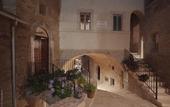 Туры в отель Castello di Postignano Relais