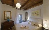 Туры в отель Castello di Postignano Relais