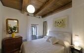 Туры в отель Castello di Postignano Relais