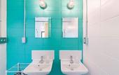 Туры в отель Seawall Hostel