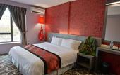 Туры в отель De Champs Hotel