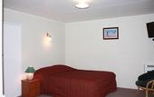 Туры в отель Commodore Court Motel