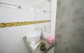 Туры в отель The Box House