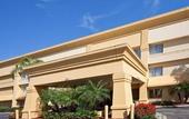 Туры в отель La Quinta Inn & Suites by Wyndham Tampa Fairgrounds - Casino