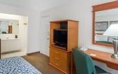 Туры в отель Days Inn by Wyndham Fort Myers Springs Resort