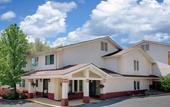 Туры в отель Super 8 by Wyndham Newburgh/West Point Near Stewart Airport
