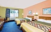 Туры в отель Super 8 by Wyndham Sturgeon Bay