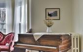 Туры в отель The Burrell House
