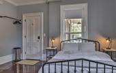 Туры в отель The Burrell House