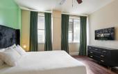 Туры в отель Spacious Modern Condos near French Quarter