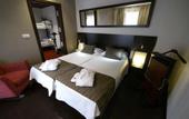 Туры в отель Petit Palace Plaza de la Reina