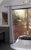 Туры в отель Old Mill Lodge, Working Ostrich Farm & Restaurant, Oudtshoorn