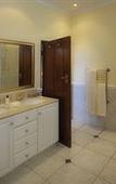 Туры в отель St James Guesthouses