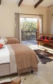 Туры в отель Chandelier Game Lodge