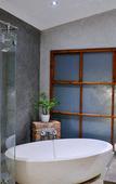 Туры в отель Two Fat Owls Guesthouse