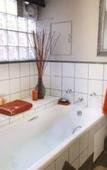 Туры в отель Glenda s Guest Suites