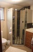 Туры в отель Glenda s Guest Suites