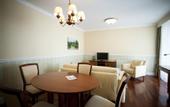 Туры в отель Queen's Court Hotel & Residence