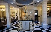 Туры в отель Queen's Court Hotel & Residence