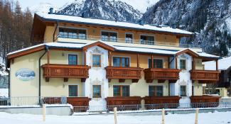 Regina`s Residence 4*