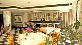 Reina Isabel & Spa 4*