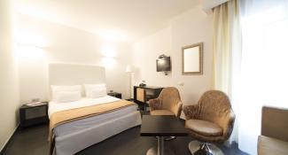 Astoria Boutique Hotel 4*