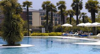 Astoria Park Hotel 4*