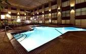 Туры в отель Sandman Hotel West Edmonton