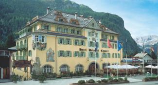 Schloss Hotel & Club Dolomiti 4*