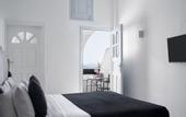 Туры в отель Mr & Mrs White Santorini