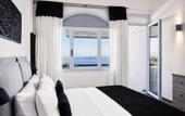 Туры в отель Mr & Mrs White Santorini