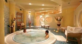 Sunshine Club Hotel & Spa 4*