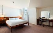 Туры в отель The Trafalgar St. James London, Curio Collection by Hilton