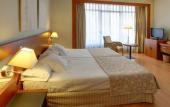 Туры в отель Tryp Madrid Menfis Hotel