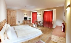 Hotel Tyrol Alpenhof 3*