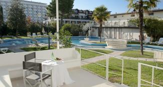 Universal Terme 4*