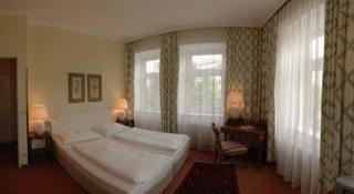 Vier Jahreszeiten Salzburg 4*