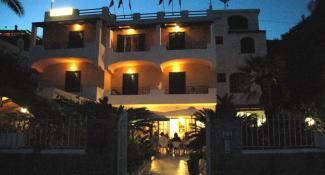 Hotel Villa Bina 2*
