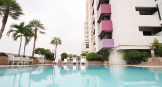 Baiyoke Suite Hotel 3*